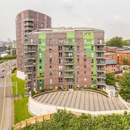 Avenues Apartment Leeds  Exterior photo